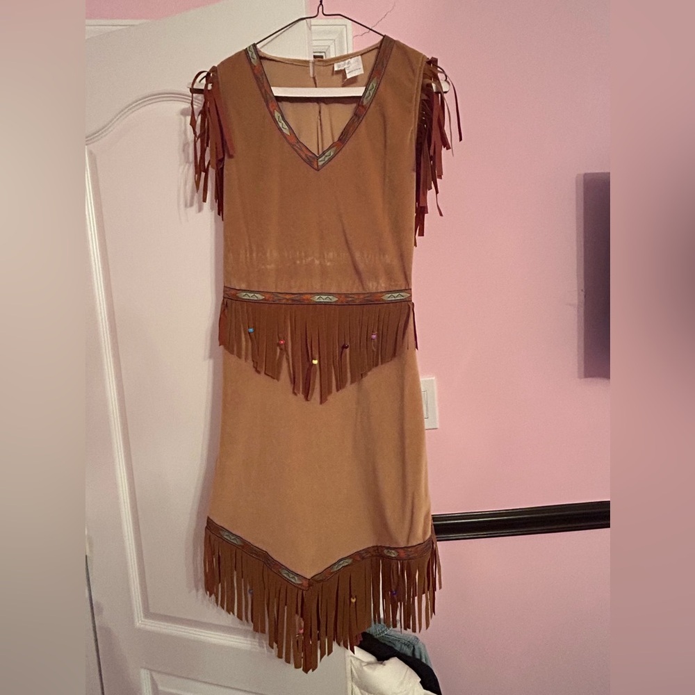 Costume